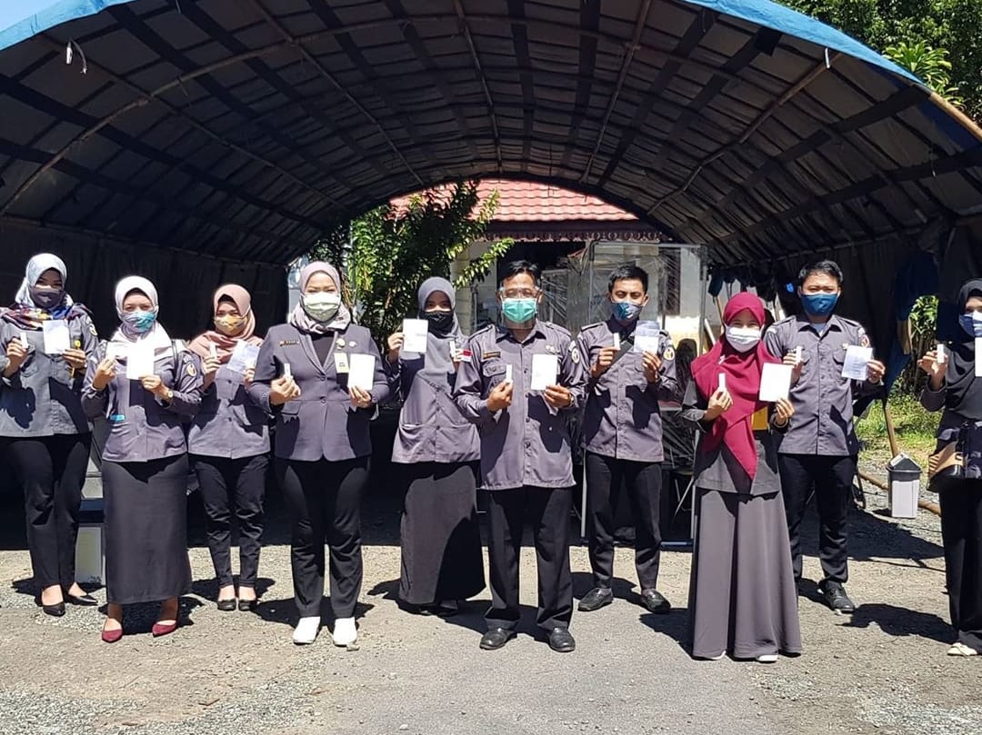 Ikuti Rapid Test, Bawaslu Tanah Laut Dukung Penanganan Covid-19