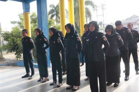 senin pagi apel