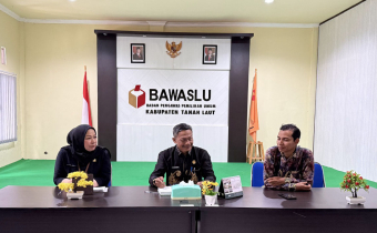 Perkuat Integritas dan Kolaborasi, Bawaslu Kabupaten Tanah Laut Gelar Rapat Bulanan, Kamis (14/02/2026)